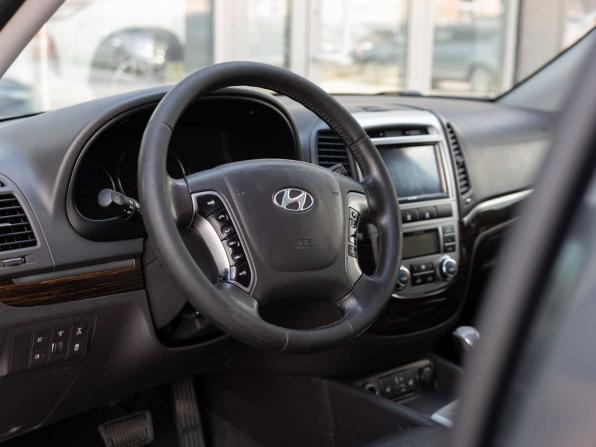 Hyundai Santa Fe II Рестайлинг с пробегом 2012 года, цена 1 500 000 рублей, 253401 км, внедорожник, Автокод Объявления