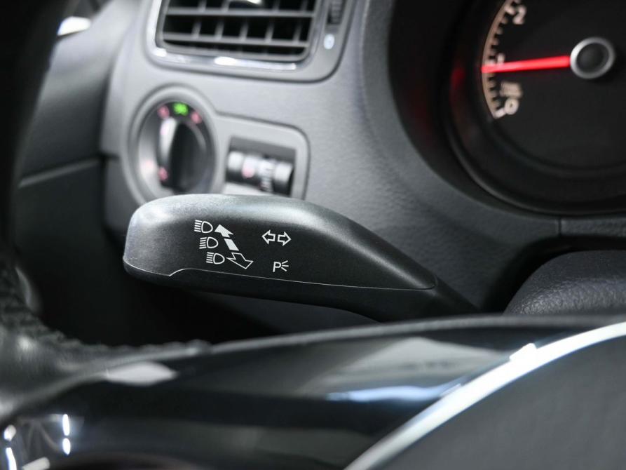 Volkswagen Polo V Рестайлинг Ростов-на-Дону  - изображение 11