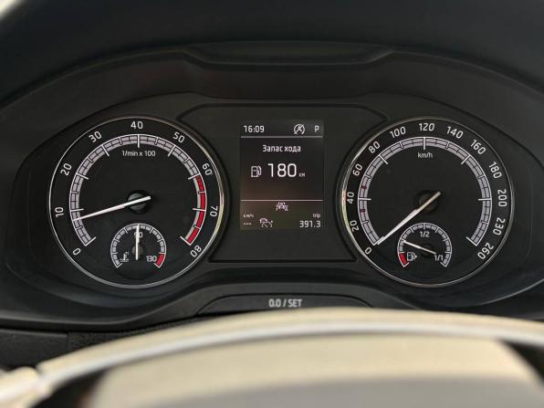 Skoda Karoq I с пробегом 2021 года, цена 2 259 000 рублей, 74641 км, внедорожник, Автокод Объявления