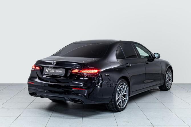 Mercedes-Benz E-Класс V (W213 S213 C238) Рестайлинг с пробегом 2021 года, цена 5 473 000 рублей, 77684 км, седан, Автокод Объявления