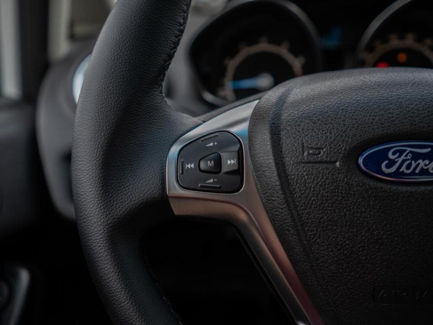 Ford Fiesta Mk6 Рестайлинг Сочи  - изображение 16