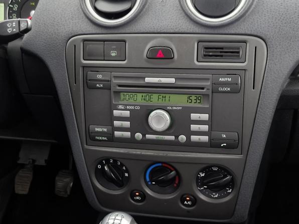 Ford Fusion I Рестайлинг с пробегом 2008 года, цена 397 000 рублей, 251269 км, хэтчбек, Автокод Объявления