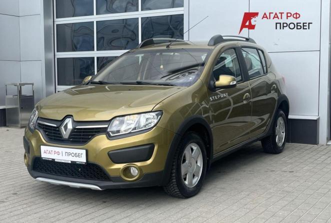 Renault Sandero II с пробегом 2015 года, цена 790 000 рублей, 177812 км, хэтчбек, Автокод Объявления