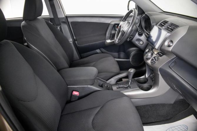 Toyota RAV4 III (XA30) Рестайлинг с пробегом 2011 года, цена 1 619 000 рублей, 179000 км, внедорожник, Автокод Объявления