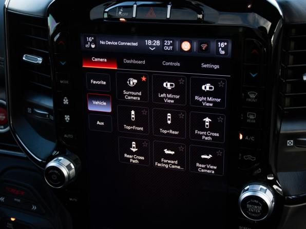 Ram 1500 V с пробегом 2024 года, цена 17 000 000 рублей, 10022 км, offers.body_type.unknown, Автокод Объявления