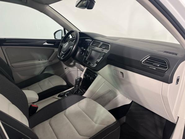 Volkswagen Tiguan II с пробегом 2017 года, цена 2 575 000 рублей, 118678 км, внедорожник, Автокод Объявления