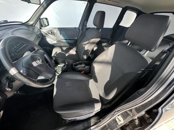 Chevrolet Niva I Рестайлинг с пробегом 2017 года, цена 700 000 рублей, 85631 км, внедорожник, Автокод Объявления