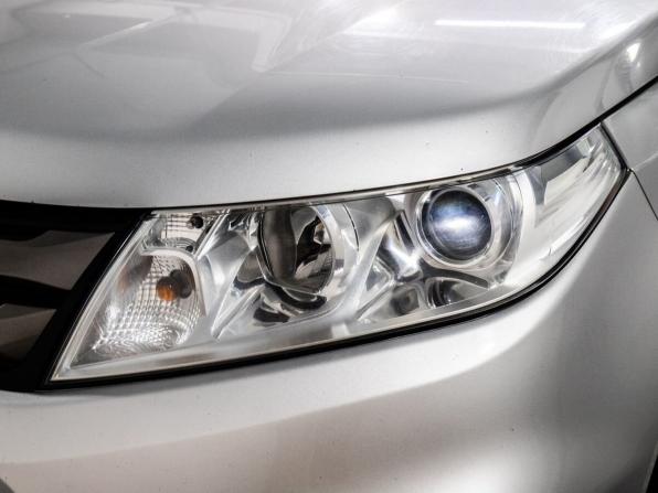 Suzuki Vitara II Рестайлинг с пробегом 2018 года, цена 1 700 000 рублей, 99090 км, внедорожник, Автокод Объявления