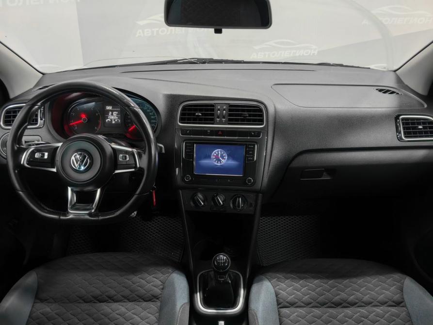 Volkswagen Polo V Рестайлинг Новосибирск  - изображение 9