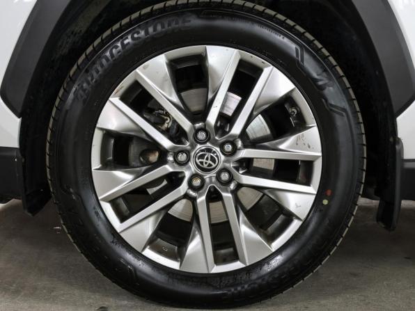Toyota RAV4 V (XA50) с пробегом 2022 года, цена 3 698 000 рублей, 45664 км, внедорожник, Автокод Объявления
