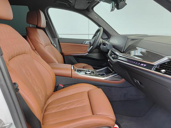 BMW X7 I (G07) Рестайлинг с пробегом 2025 года, цена 15 500 000 рублей, 18460 км, внедорожник, Автокод Объявления