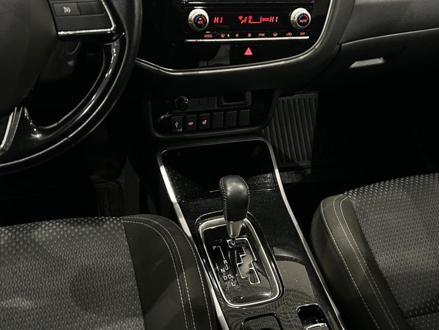 Mitsubishi Outlander III Рестайлинг 3 Санкт-Петербург  - изображение 20