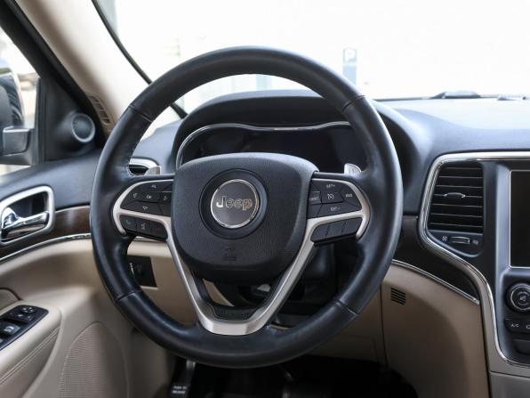 Jeep Grand Cherokee IV (WK2) Рестайлинг с пробегом 2016 года, цена 3 649 000 рублей, 86900 км, внедорожник, Автокод Объявления