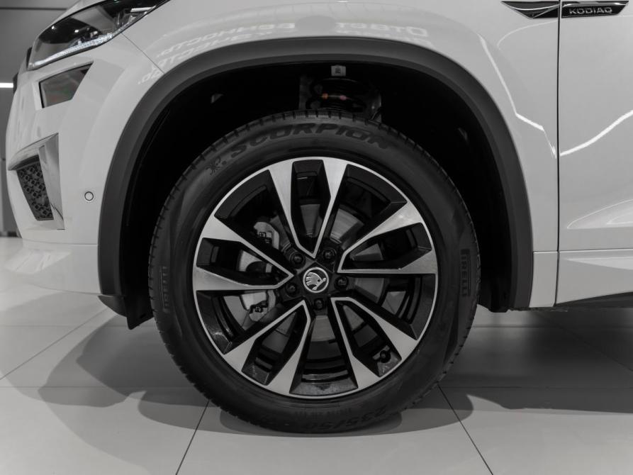 Skoda Kodiaq I Рестайлинг Москва  - изображение 27