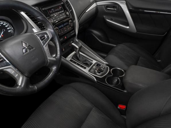 Mitsubishi Pajero Sport III с пробегом 2019 года, цена 2 740 000 рублей, 122616 км, внедорожник, Автокод Объявления