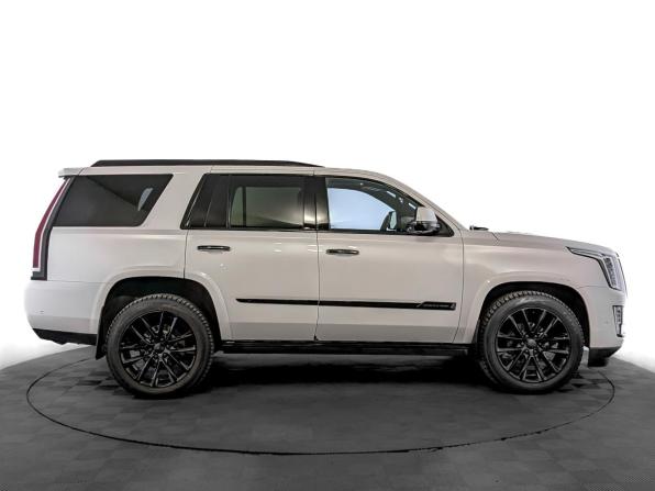 Cadillac Escalade IV с пробегом 2020 года, цена 6 100 000 рублей, 47064 км, внедорожник, Автокод Объявления