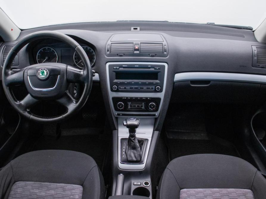Skoda Octavia II (A5) Рестайлинг Москва  - изображение 13