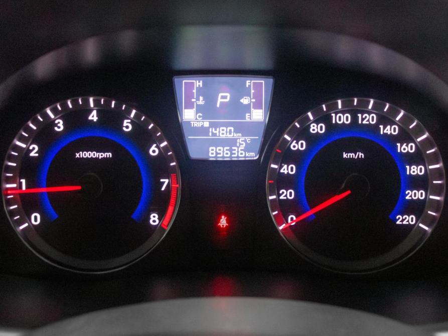 Hyundai Solaris I Рестайлинг Екатеринбург  - изображение 17