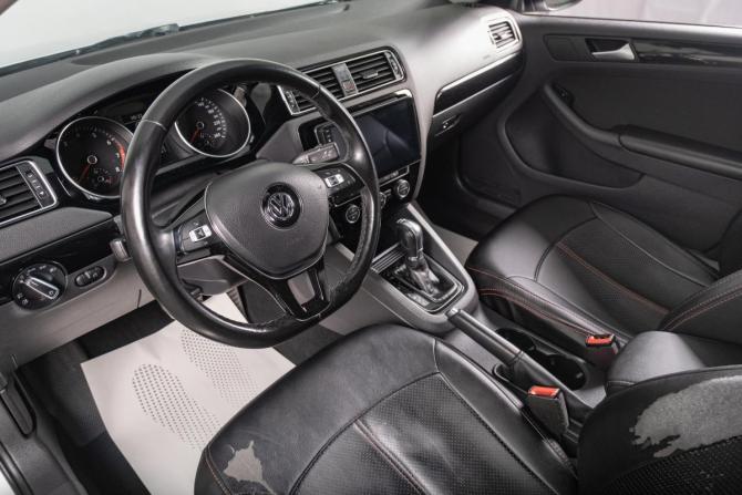 Volkswagen Jetta VI Рестайлинг с пробегом 2018 года, цена 1 579 000 рублей, 92100 км, седан, Автокод Объявления