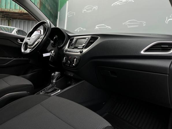 Hyundai Solaris II с пробегом 2019 года, цена 1 174 600 рублей, 139495 км, седан, Автокод Объявления
