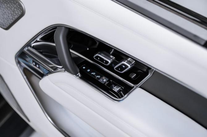 Новый Land Rover Range Rover V 2026 года, цена 27 990 000 рублей, внедорожник, Автокод Объявления