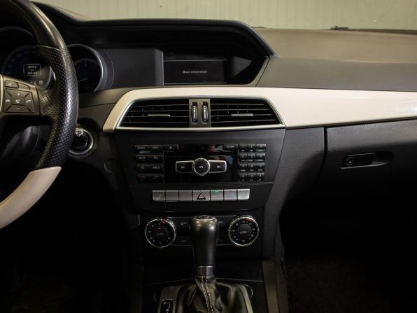 Mercedes-Benz C-Класс III (W204) Рестайлинг с пробегом 2012 года, цена 1 440 000 рублей, 255153 км, седан, Автокод Объявления