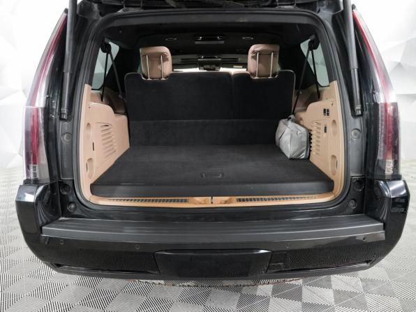 Cadillac Escalade IV с пробегом 2017 года, цена 5 350 000 рублей, 81684 км, внедорожник, Автокод Объявления