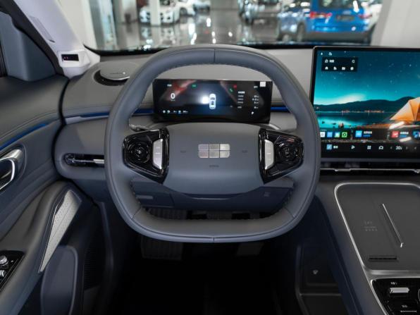 Geely Galaxy Starship 7 с пробегом 2026 года, цена 3 960 000 рублей, 17 км, внедорожник, Автокод Объявления