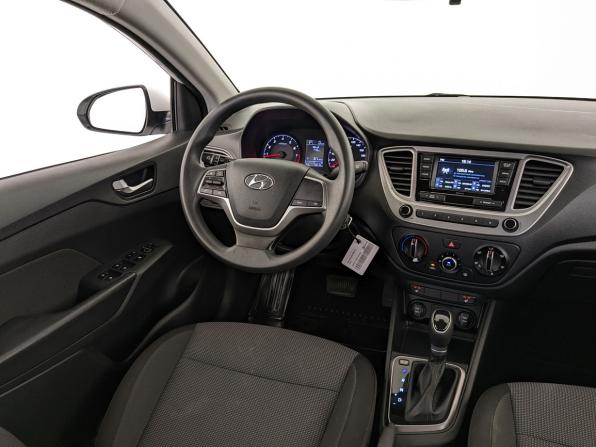 Hyundai Solaris II Рестайлинг с пробегом 2022 года, цена 1 640 000 рублей, 70359 км, седан, Автокод Объявления