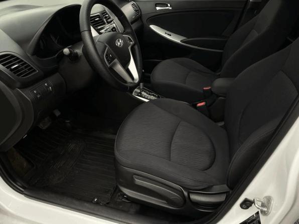 Hyundai Solaris I с пробегом 2013 года, цена 850 000 рублей, 155553 км, седан, Автокод Объявления