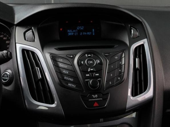 Ford Focus III с пробегом 2013 года, цена 900 000 рублей, 120268 км, хэтчбек, Автокод Объявления