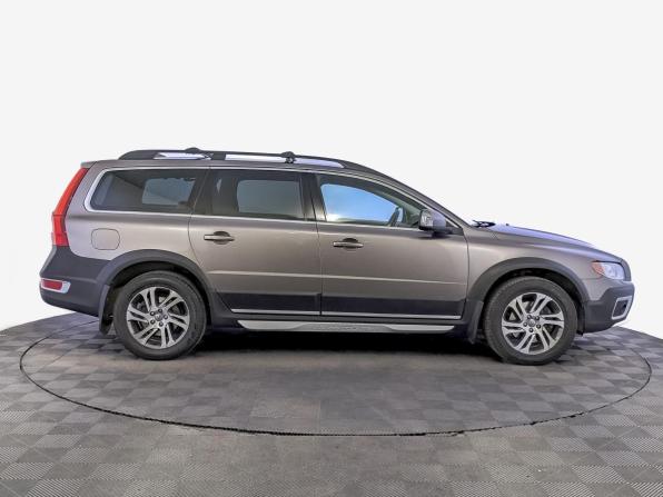 Volvo XC70 II с пробегом 2011 года, цена 1 900 000 рублей, 232618 км, универсал, Автокод Объявления