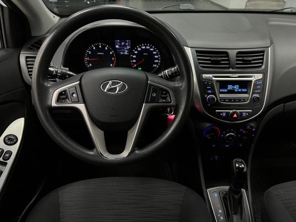 Hyundai Solaris I Рестайлинг с пробегом 2015 года, цена 1 190 000 рублей, 93855 км, хэтчбек, Автокод Объявления