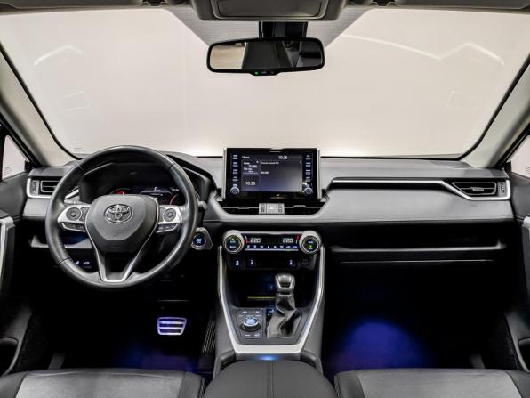 Toyota RAV4 V (XA50) с пробегом 2021 года, цена 3 600 000 рублей, 61436 км, внедорожник, Автокод Объявления