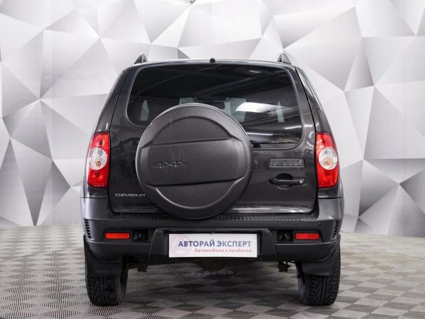 Chevrolet Niva I Рестайлинг с пробегом 2018 года, цена 715 000 рублей, 91763 км, внедорожник, Автокод Объявления