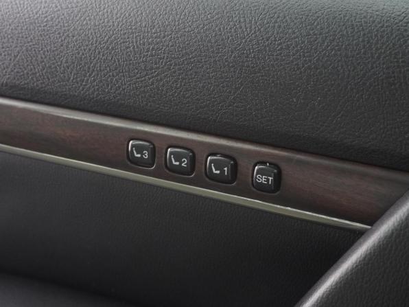 Toyota Land Cruiser 200 Series Рестайлинг 2 с пробегом 2015 года, цена 4 823 000 рублей, 145219 км, внедорожник, Автокод Объявления