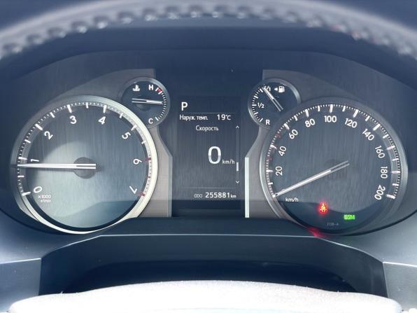 Toyota Land Cruiser Prado 150 Series Рестайлинг 3 с пробегом 2021 года, цена 5 780 000 рублей, 255117 км, внедорожник, Автокод Объявления