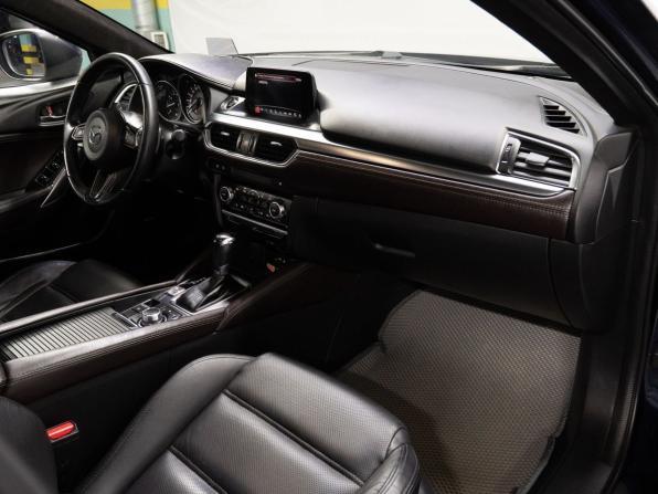 Mazda 6 III (GJ) Рестайлинг 2 с пробегом 2018 года, цена 2 100 000 рублей, 143666 км, седан, Автокод Объявления