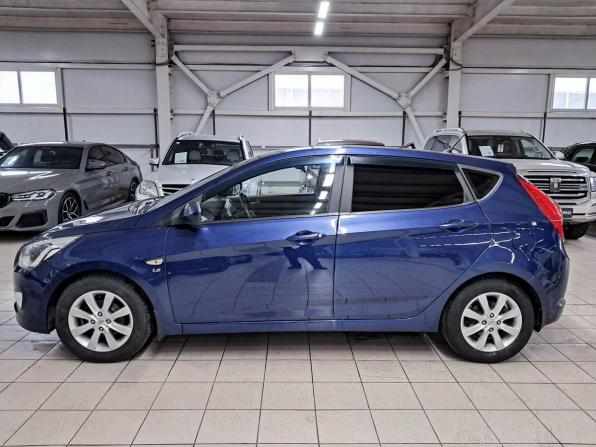 Hyundai Solaris I Рестайлинг с пробегом 2015 года, цена 755 000 рублей, 218000 км, хэтчбек, Автокод Объявления