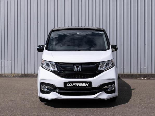 Honda Stepwgn V с пробегом 2015 года, цена 2 299 000 рублей, 105093 км, минивэн, Автокод Объявления