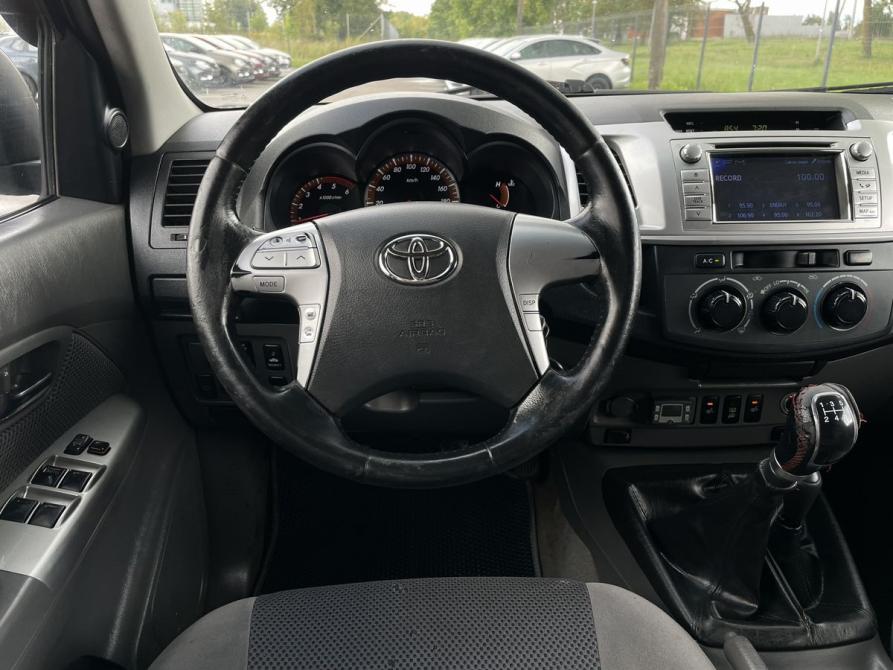 Toyota Hilux VII Рестайлинг Великий Новгород  - изображение 13
