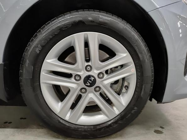 Kia Ceed III с пробегом 2021 года, цена 2 199 000 рублей, 23237 км, универсал, Автокод Объявления