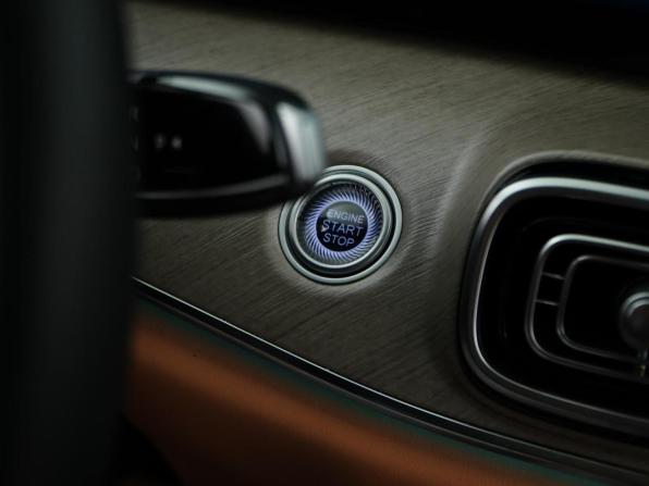 Jaecoo J8 с пробегом 2024 года, цена 2 909 050 рублей, 70421 км, внедорожник, Автокод Объявления