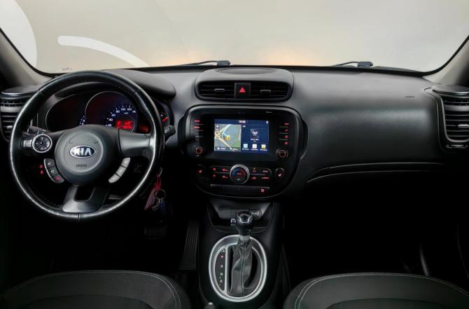 Kia Soul II Рестайлинг с пробегом 2018 года, цена 1 444 000 рублей, 98076 км, хэтчбек, Автокод Объявления