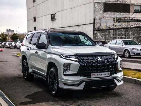 Mitsubishi Montero Sport III Рестайлинг с пробегом 2022 года, цена 4 199 000 рублей, 55400 км, внедорожник, Автокод Объявления