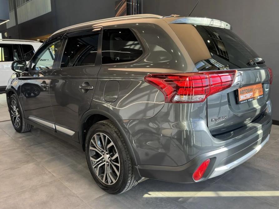 Mitsubishi Outlander III Рестайлинг 2 Екатеринбург  - изображение 4