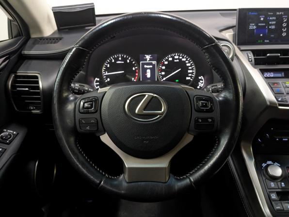 Lexus NX I с пробегом 2015 года, цена 2 490 000 рублей, 92726 км, внедорожник, Автокод Объявления