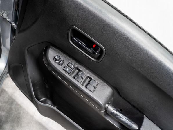 Suzuki Ignis III с пробегом 2019 года, цена 1 065 000 рублей, 99500 км, хэтчбек, Автокод Объявления