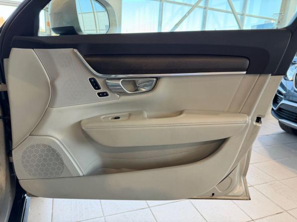 Volvo V90 Cross Country I с пробегом 2017 года, цена 2 795 000 рублей, 113237 км, универсал, Автокод Объявления