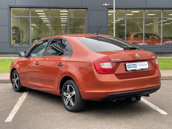 Skoda Rapid I с пробегом 2017 года, цена 965 000 рублей, 175765 км, лифтбек, Автокод Объявления
